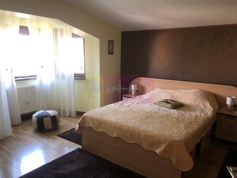 Vila premium OPORTUNITATE EXCELENTA zona foarte linistita Popesti