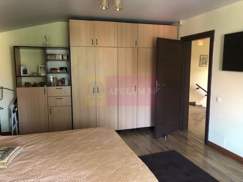 Vila premium OPORTUNITATE EXCELENTA zona foarte linistita Popesti